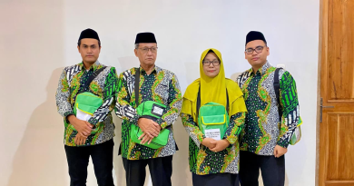 Perkuat Sinergi Keumatan, SMA NU Al Ma’ruf Kudus Dukung Pelepasan Jamaah Umroh KBIHU NU Kabupaten Kudus