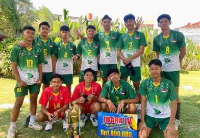 Tim Voli Putra SMA NU Al Ma’ruf Kudus Raih Juara Harapan 1 di Rektor UPGRIS Cup IV Se-Jawa Tengah