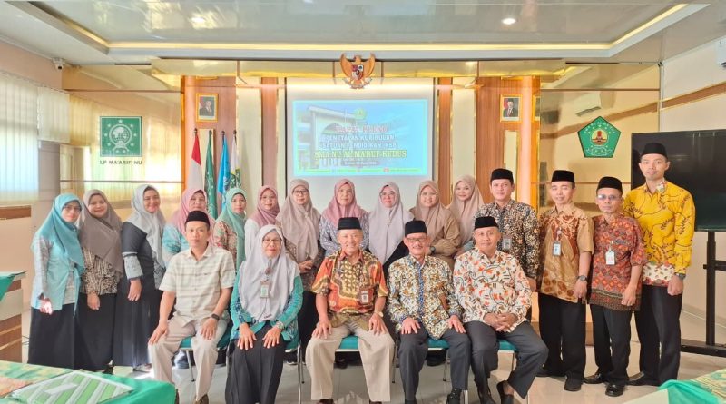 SMA NU Al Ma’ruf Kudus Gelar Rapat Pleno Penetapan Kurikulum Satuan Pendidikan Tahun Ajaran 2026/2027