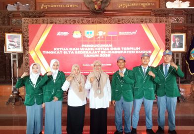 SMA NU Al Ma’ruf Kudus Ikuti Pengukuhan Ketua dan Wakil Ketua OSIS se-Kabupaten Kudus, Siapkan Pemimpin Muda Berkarakter